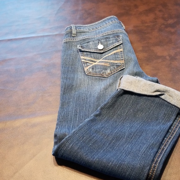 Jeans - Picture 2 of 3